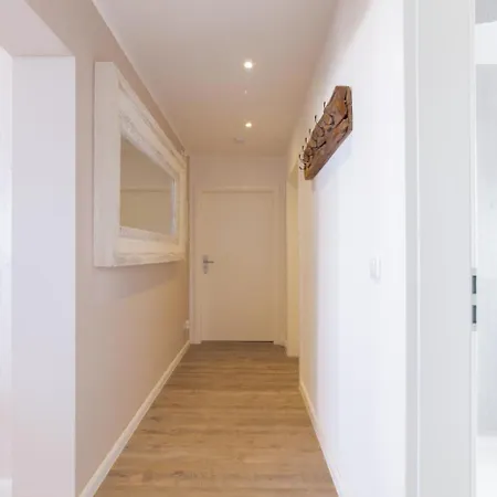 Aalkate App 2 Apartment *